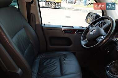 Мінівен Volkswagen Multivan 2006 в 