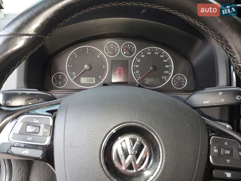 Минивэн Volkswagen Multivan 2006 в Сумах фото 33 Минивэн Volkswagen Multivan 2006 в Сумах