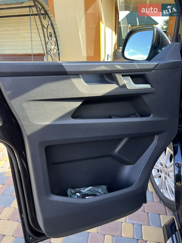 Минивэн Volkswagen Multivan 2021 в Костополе