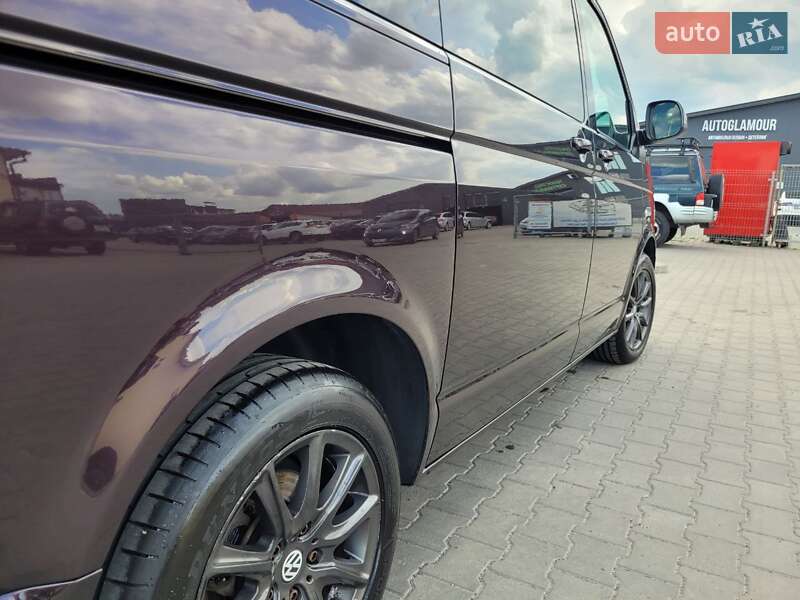 Мінівен Volkswagen Multivan 2014 в Луцьку
