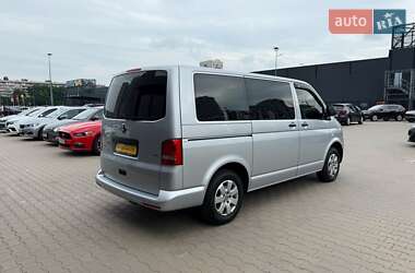 Минивэн Volkswagen Multivan 2012 в 