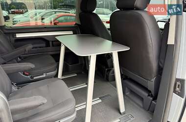 Минивэн Volkswagen Multivan 2012 в 