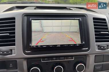 Мінівен Volkswagen Multivan 2013 в 