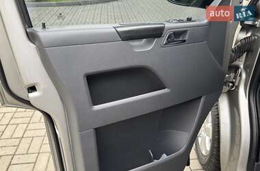 Мінівен Volkswagen Multivan 2013 в 