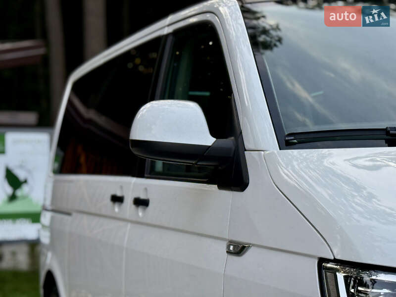 Минивэн Volkswagen Multivan 2011 в Хмельницком