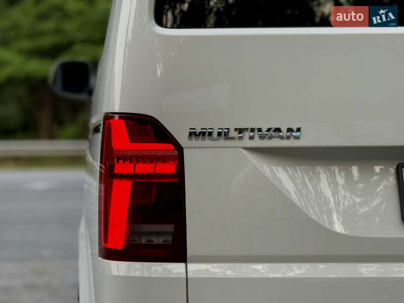 Минивэн Volkswagen Multivan 2011 в Хмельницком