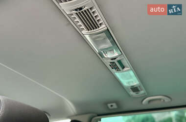 Минивэн Volkswagen Multivan 2011 в 