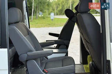 Минивэн Volkswagen Multivan 2011 в 