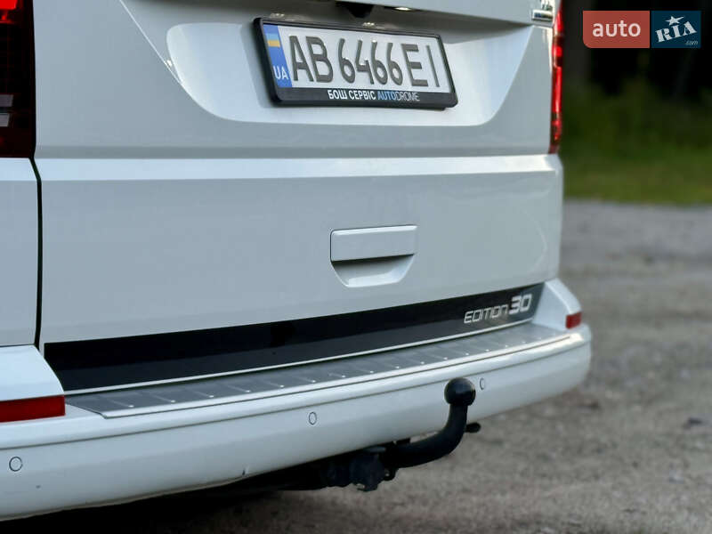 Минивэн Volkswagen Multivan 2011 в Хмельницком