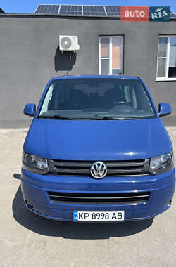 Минивэн Volkswagen Multivan 2010 в 