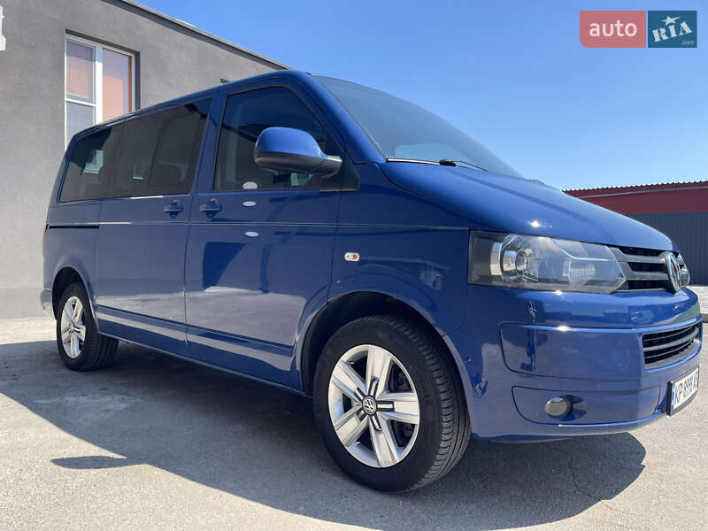 Минивэн Volkswagen Multivan 2010 в Запорожье