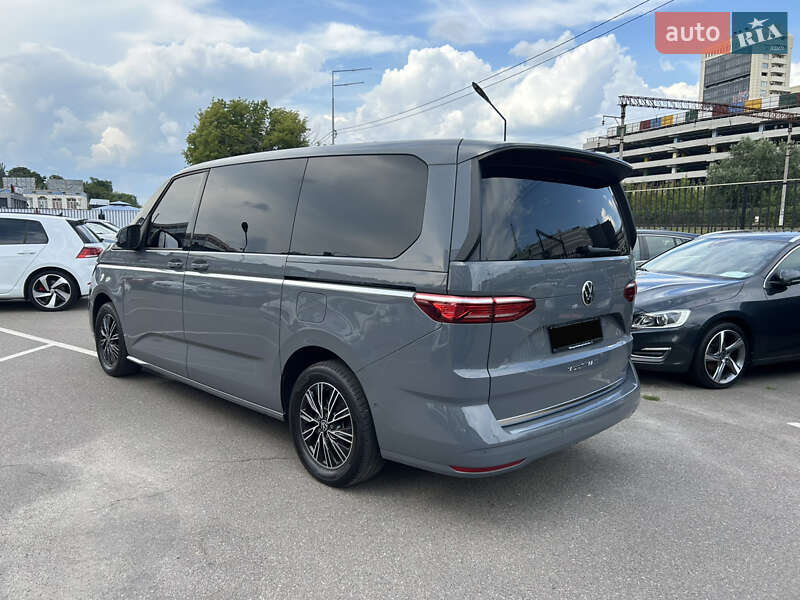 Минивэн Volkswagen Multivan 2023 в Киеве