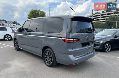Минивэн Volkswagen Multivan 2023 в 