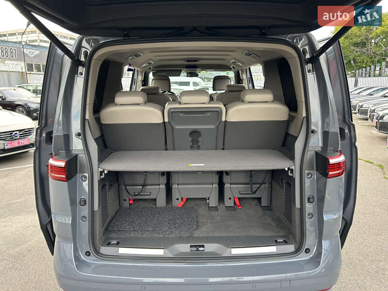 Минивэн Volkswagen Multivan 2023 в Киеве