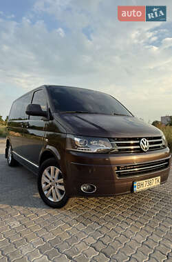 Минивэн Volkswagen Multivan 2015 в Одессе