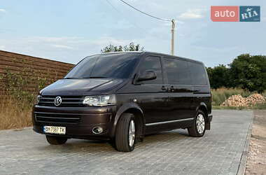Минивэн Volkswagen Multivan 2015 в 