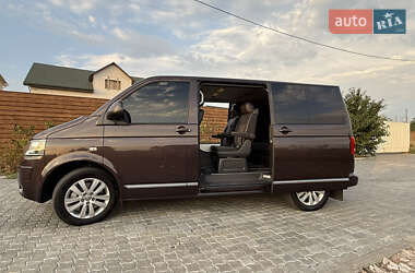 Минивэн Volkswagen Multivan 2015 в 