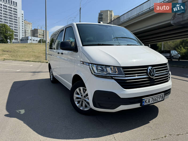Мінівен Volkswagen Multivan 2020 в Києві