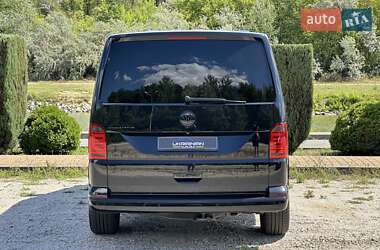 Мінівен Volkswagen Multivan 2016 в 