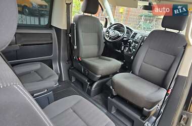 Минивэн Volkswagen Multivan 2016 в 