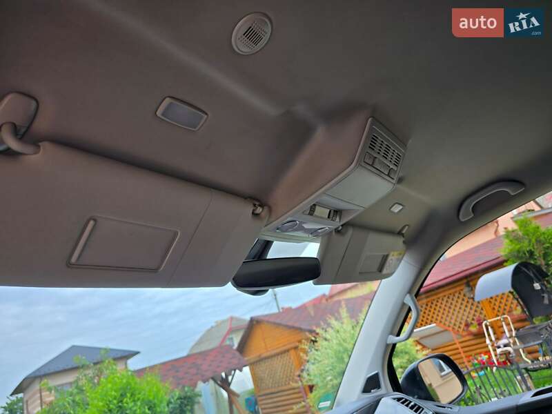 Минивэн Volkswagen Multivan 2016 в Ковеле