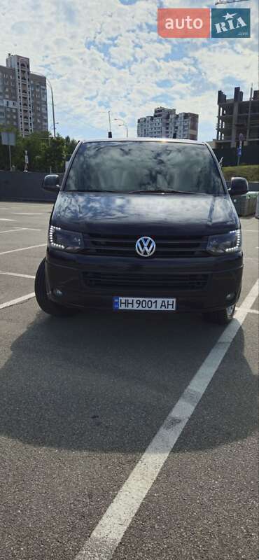 Volkswagen Multivan 2013