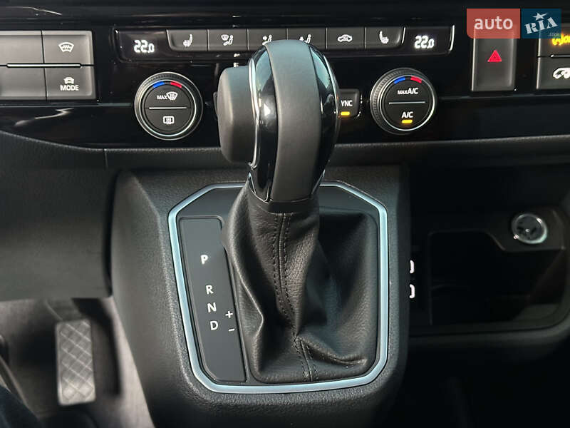 Мінівен Volkswagen Multivan 2024 в Києві