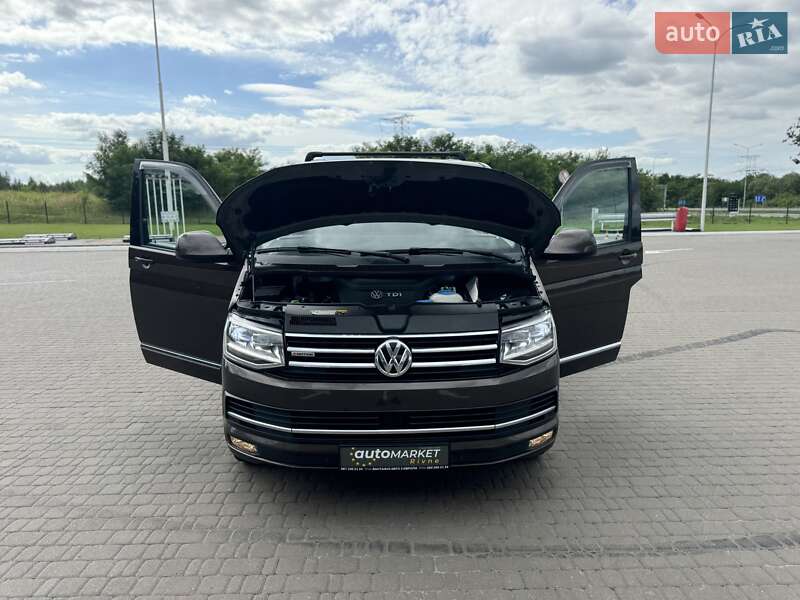 Минивэн Volkswagen Multivan 2016 в Ровно