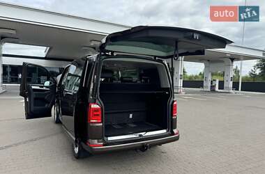 Минивэн Volkswagen Multivan 2016 в 