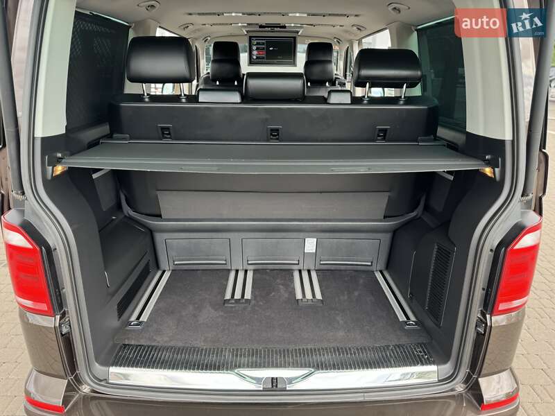 Минивэн Volkswagen Multivan 2016 в Ровно