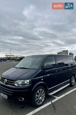 Минивэн Volkswagen Multivan 2011 в Киеве