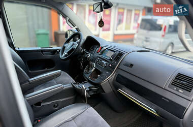 Минивэн Volkswagen Multivan 2014 в 