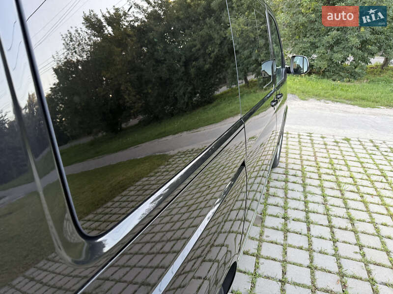 Минивэн Volkswagen Multivan 2015 в Броварах