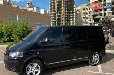 Минивэн Volkswagen Multivan 2011 в 