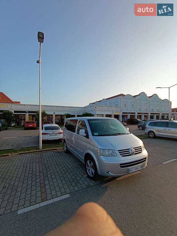 Минивэн Volkswagen Multivan 2006 в Ужгороде