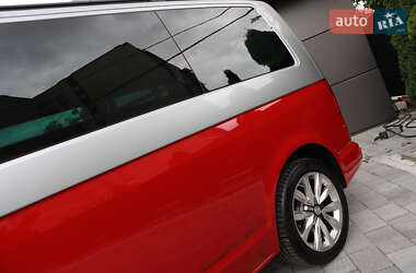 Минивэн Volkswagen Multivan 2020 в 