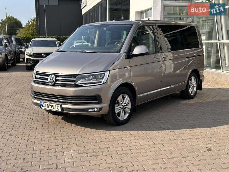 Минивэн Volkswagen Multivan 2018 в 