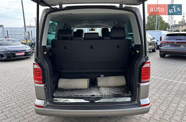 Минивэн Volkswagen Multivan 2018 в 