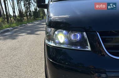 Минивэн Volkswagen Multivan 2006 в 