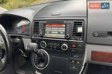 Минивэн Volkswagen Multivan 2009 в 