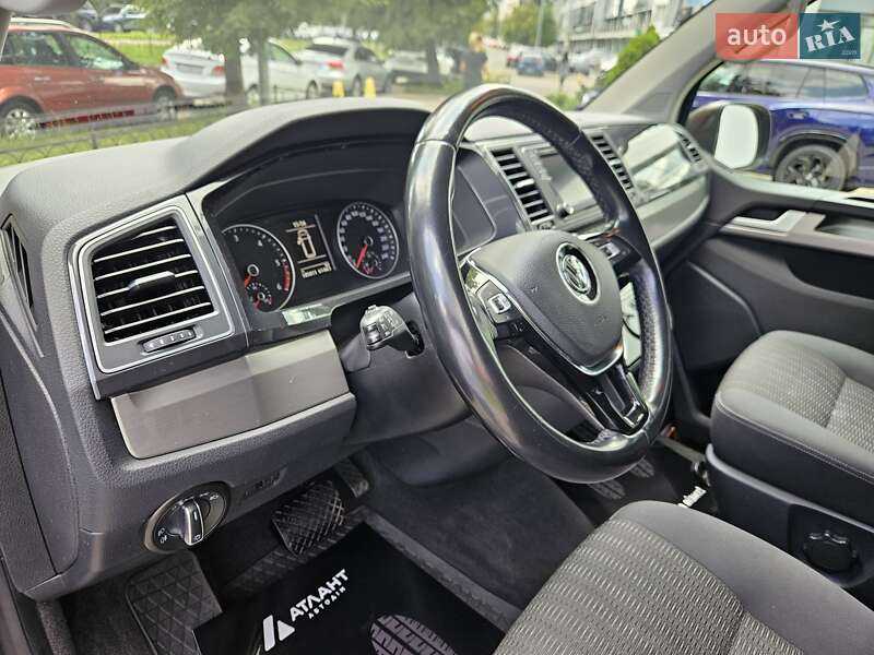Минивэн Volkswagen Multivan 2019 в Киеве