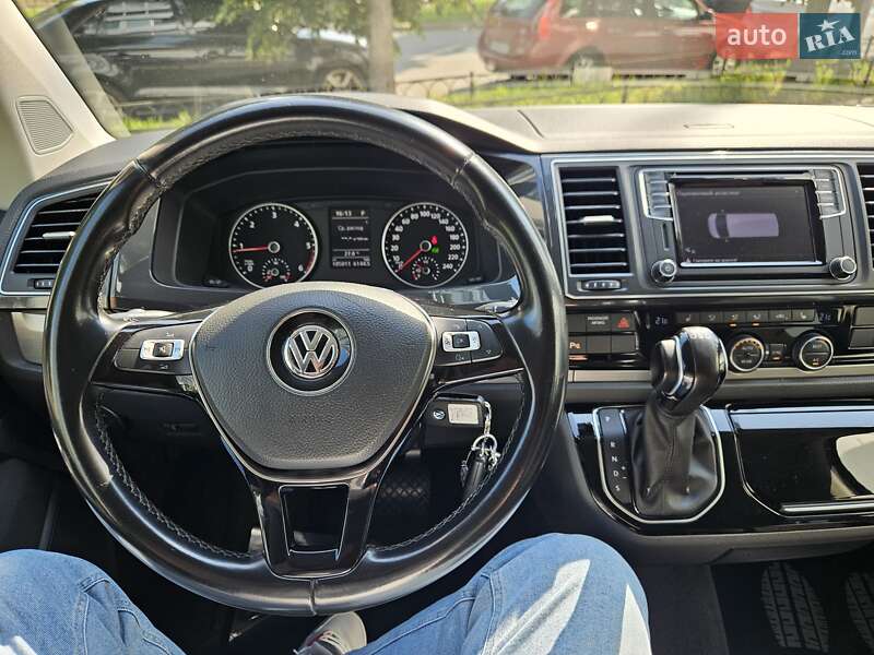 Минивэн Volkswagen Multivan 2019 в Киеве