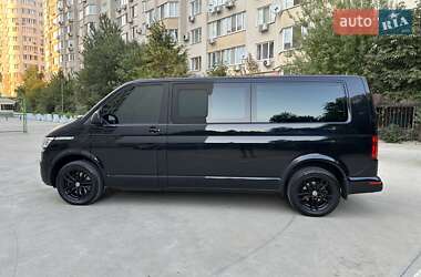 Минивэн Volkswagen Multivan 2020 в 