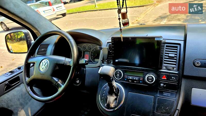Минивэн Volkswagen Multivan 2006 в Киеве