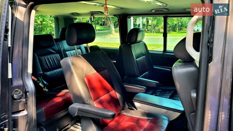 Минивэн Volkswagen Multivan 2006 в Киеве