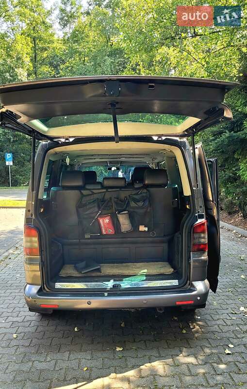 Минивэн Volkswagen Multivan 2006 в Киеве