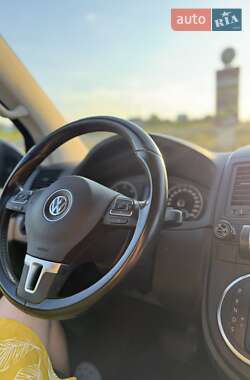 Минивэн Volkswagen Multivan 2015 в 