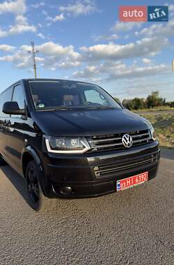 Минивэн Volkswagen Multivan 2015 в 