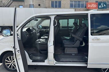 Минивэн Volkswagen Multivan 2012 в 
