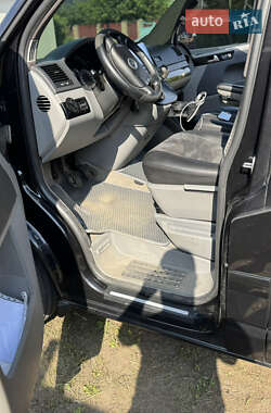 Минивэн Volkswagen Multivan 2006 в 